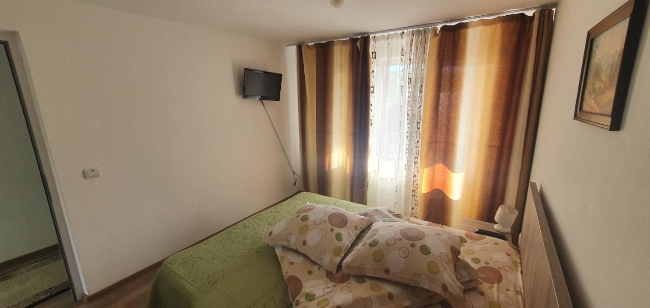 Casa Silvia Hotel Căpăţîneni-Ungureni Bagian luar foto