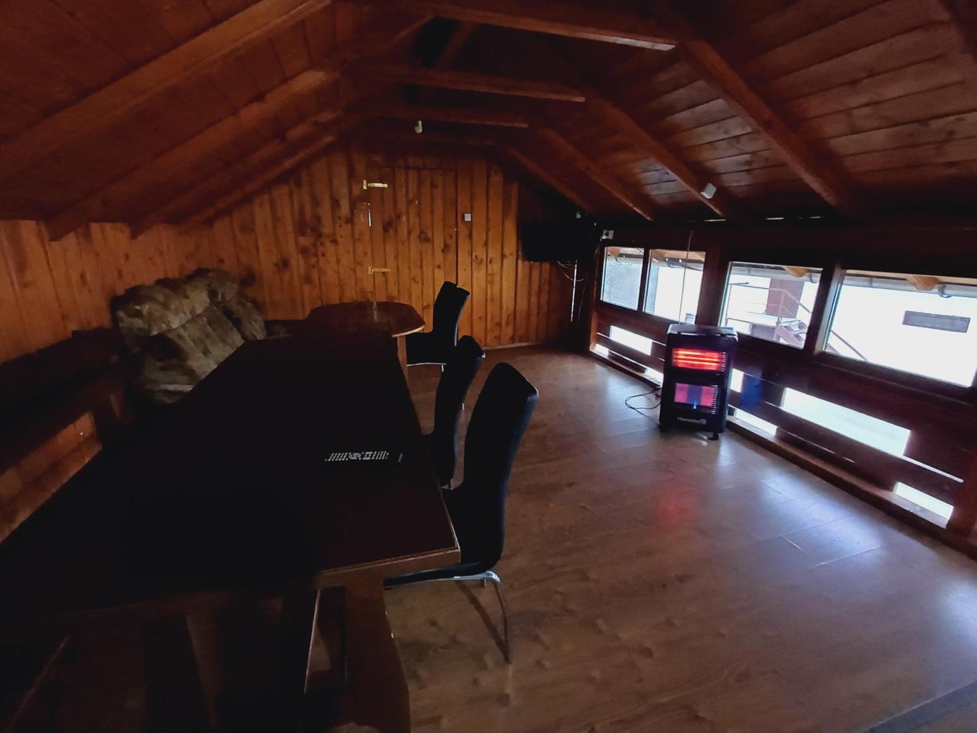 Casa Silvia Hotel Căpăţîneni-Ungureni Bagian luar foto